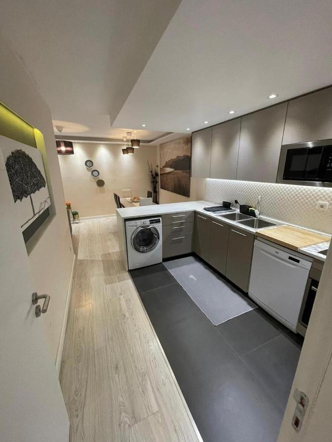 Apartamento Acolhedor Na Amadora Apartment Ngoại thất bức ảnh